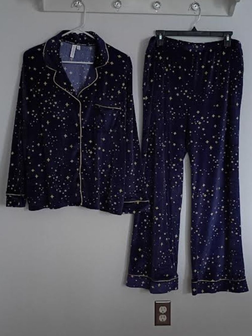 JOYSPUN WOMEN'S VELOUR PAJAMA SET PURPLE TAN STARS LONG SLEEVE PANTS SET SIZE L
